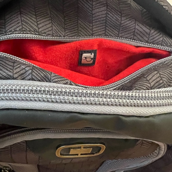 OGIO Carbon Padded laptop backpack - Picture 10 of 11